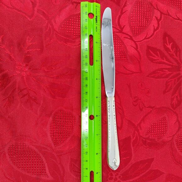 8 BK 1940'S Wm ROGERS "EXQUISITE" Butter Knives Silver Plated Beautiful - Picture 11 of 11